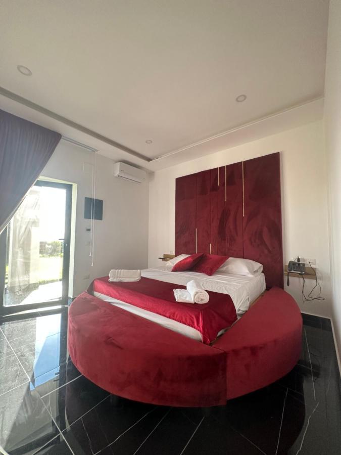 Moonluxuryresort 里克拉 外观 照片