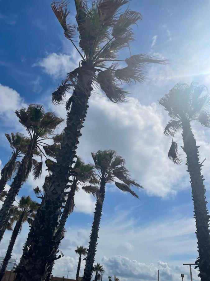 Moonluxuryresort 里克拉 外观 照片